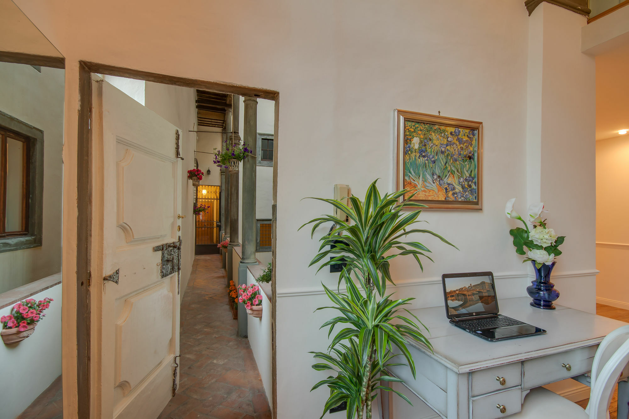 فندق Residenza D'Epoca Borgo Albizi فلورنس المظهر الخارجي الصورة